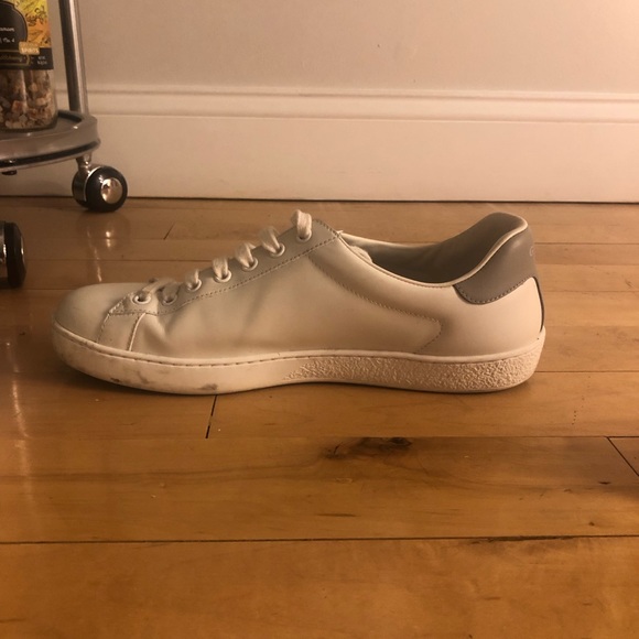 GUCCI
Men's Ace sneaker with Interlocking G USED size 7 - Picture 4 of 14